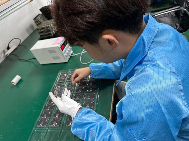 电子元件供应商行业动态:紧跟技术潮流
